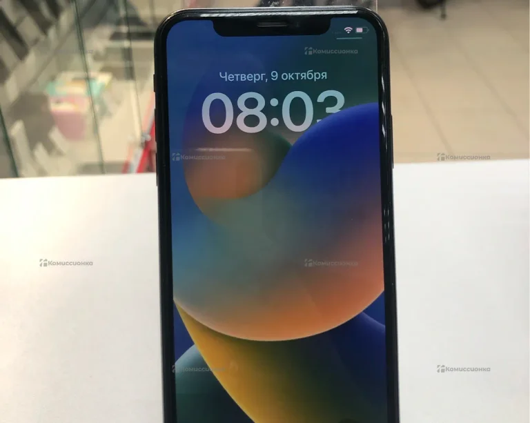 Apple iPhone X 3/64 ГБ