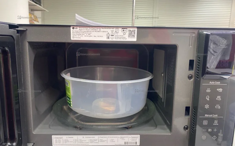 Микроволновая печь  LG MS2596CIT