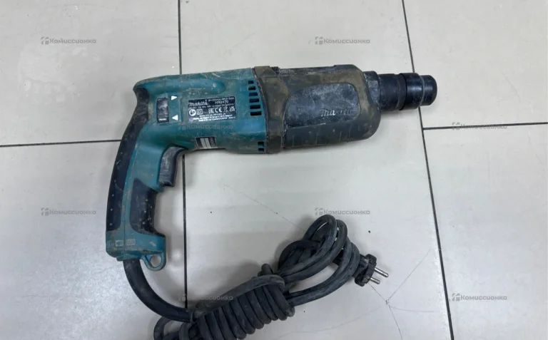Перфоратор Makita HR2470