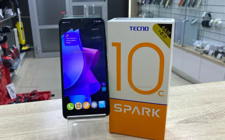 Tecno Spark 10C 4/64 ГБ