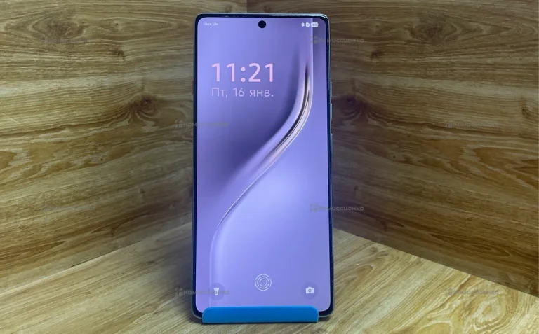 Tecno Camon 40 8/256 ГБ