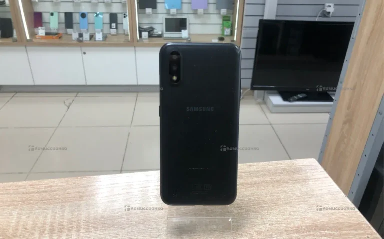 Samsung Galaxy A01 2/32 ГБ