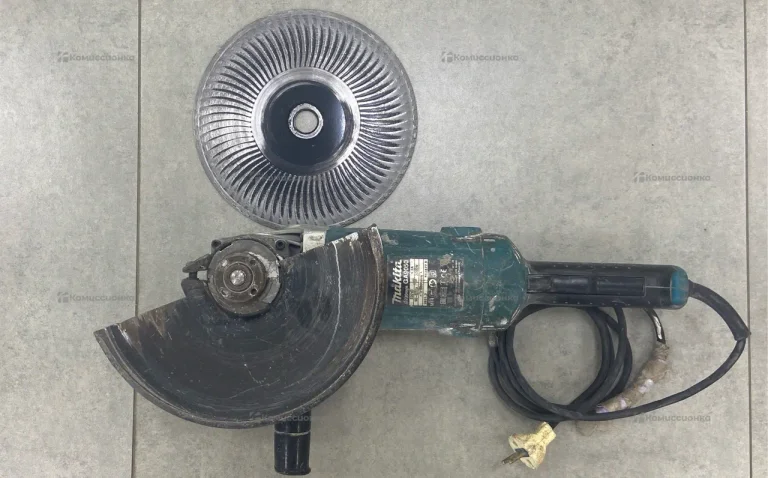 УШМ makita GA9050