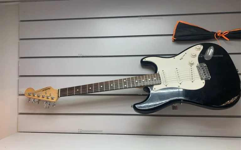 Электрогитара Maxtone