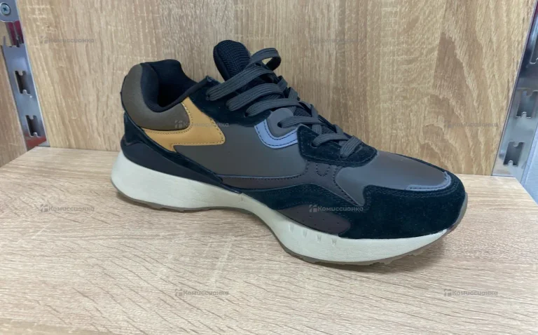 Кроссовки Sprandi коричневые 43