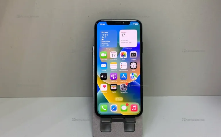 Apple iPhone X 3/64 ГБ