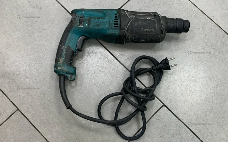 Перфоратор Makita 2470HR