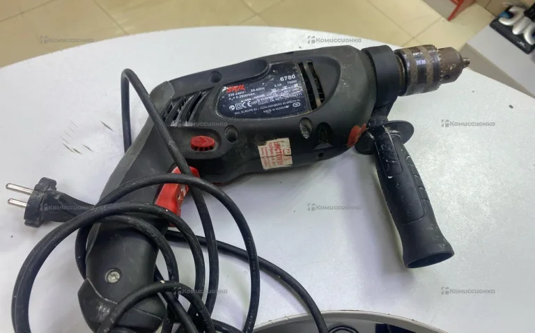 Дрель Skil 6780 700W