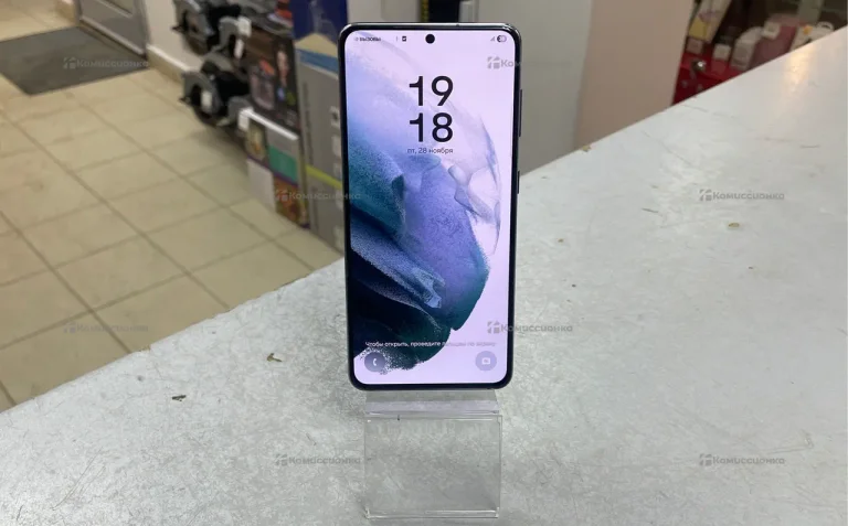 Samsung Galaxy S21 8/128 ГБ