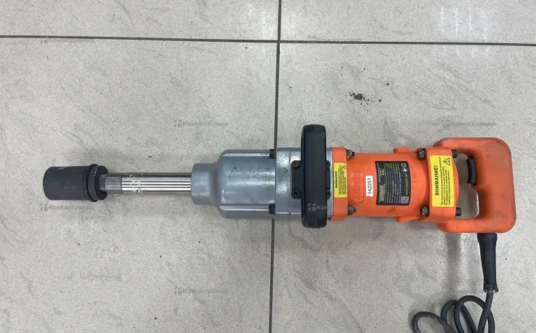 Электрический ударный гайковерт Messer 636C