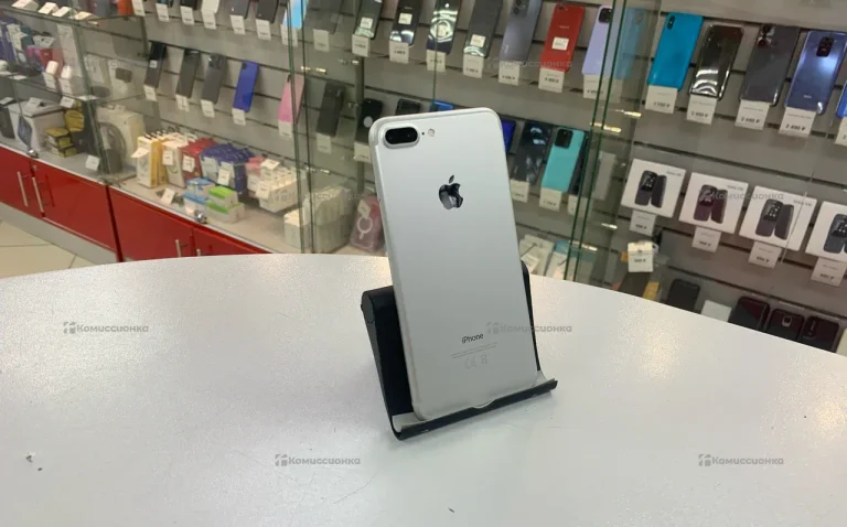 Apple iPhone 7 Plus 3/32 ГБ