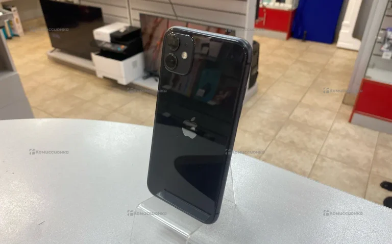 Apple iPhone 11 4/64 ГБ