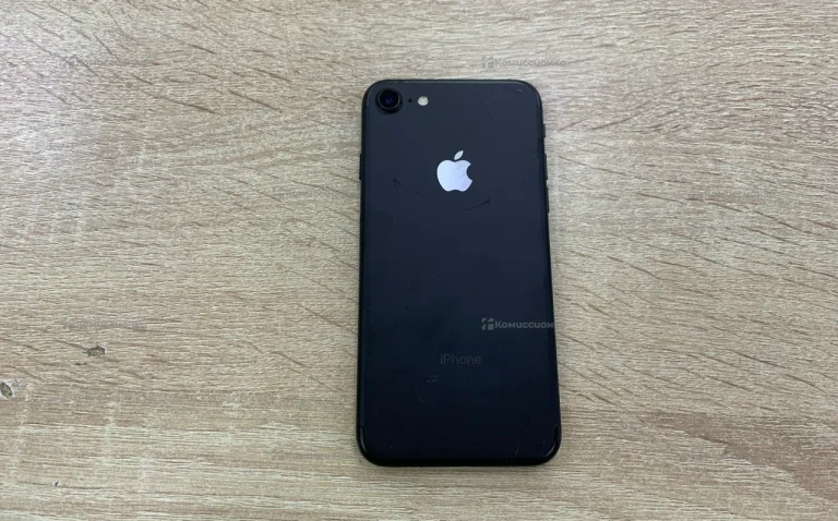 Apple iPhone 7 2/32 ГБ