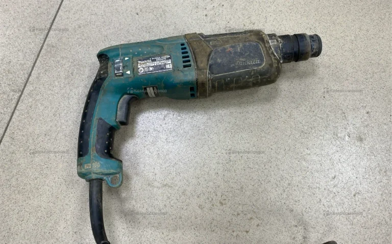 Перфоратор makita HR2470