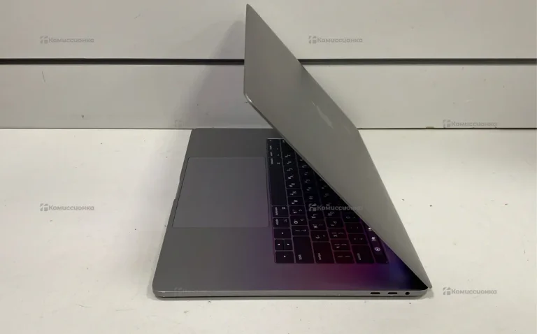 Ноутбук Apple MacBook Pro 15 2016 i7/16/500