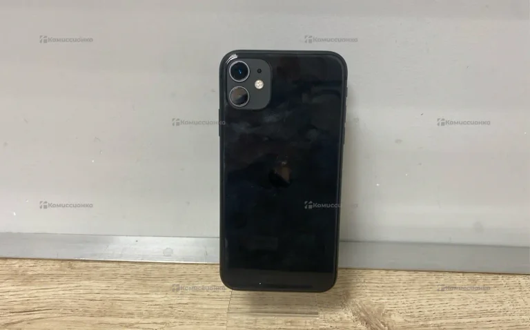 Apple iPhone 11 4/64 ГБ