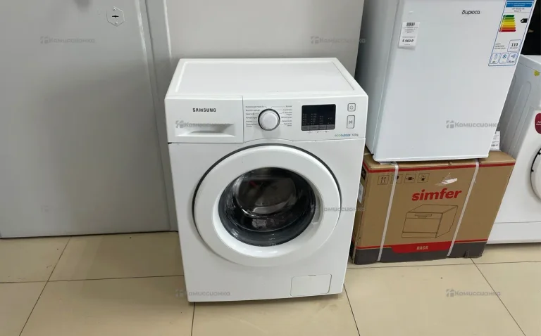 Стиральная машина  samsung wf60f4e0w2w