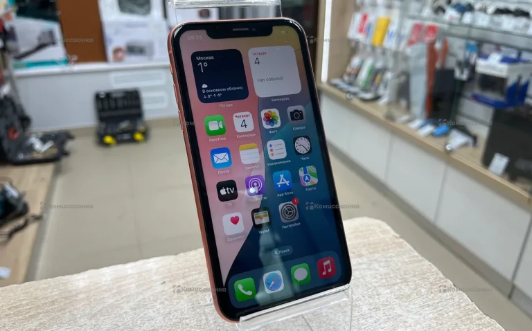 Apple iPhone XR 3/128 ГБ