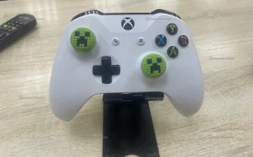 Купить геймпад Xbox series s б/у , в Магнитогорск Цена:2900рублей