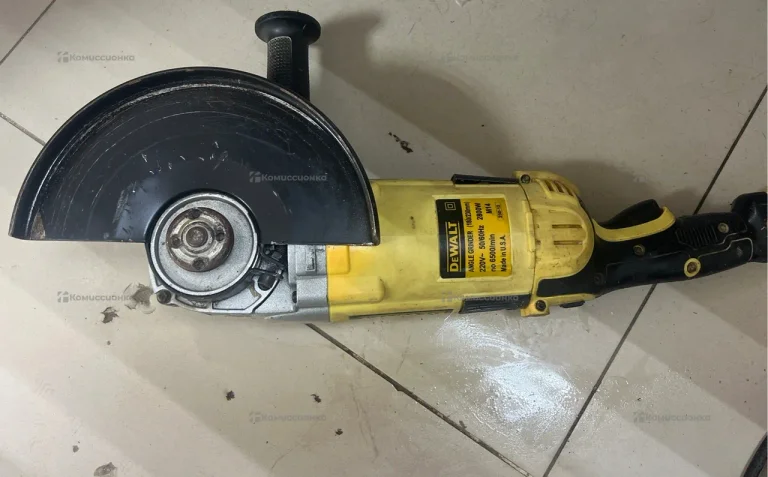 УШМ DeWalt Angle Grinder 230mm