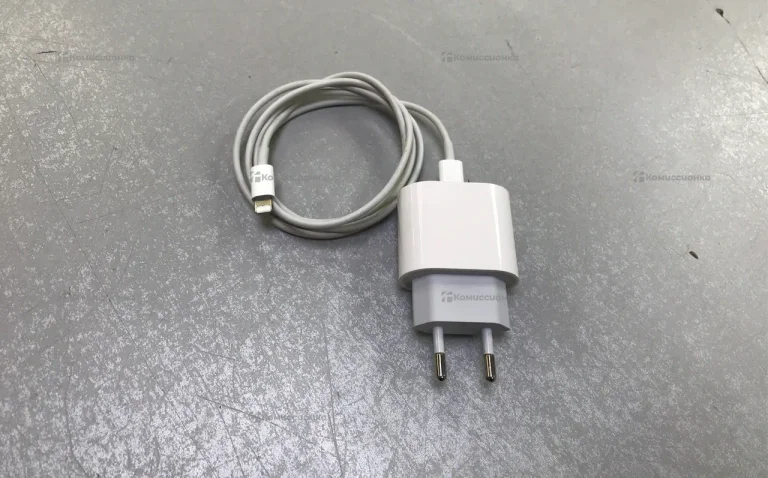 Зарядка на iPhone L