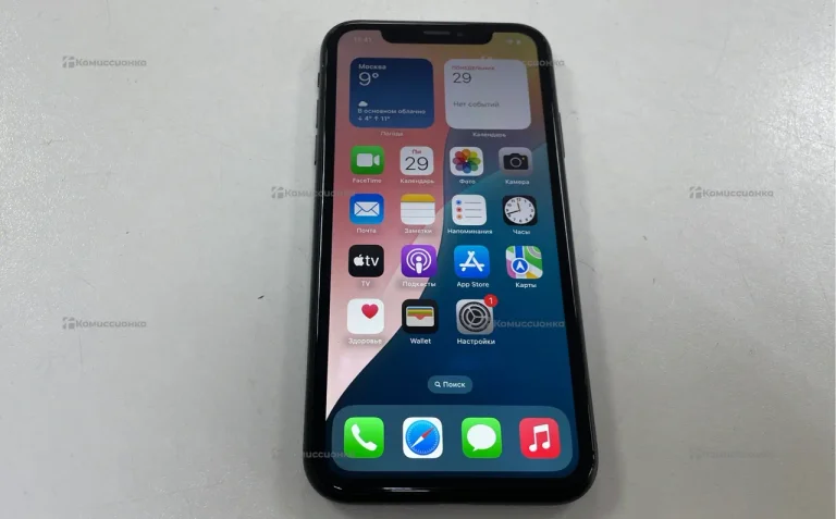 Apple iPhone XR 3/64 ГБ