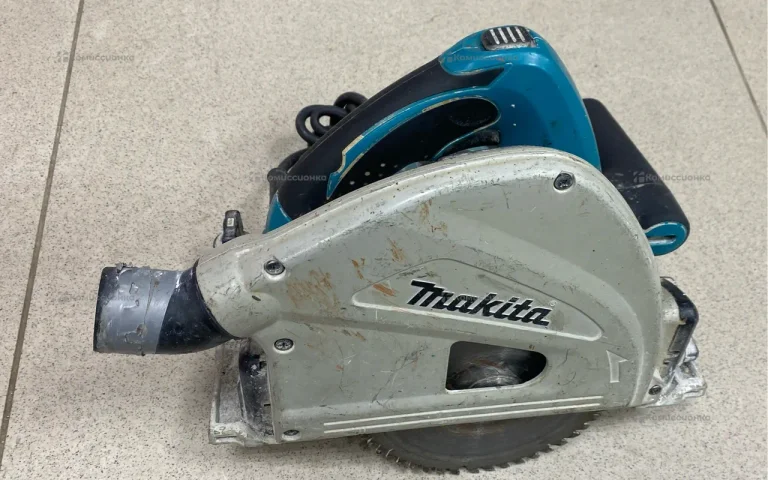 дисковая пила Makita SP6000