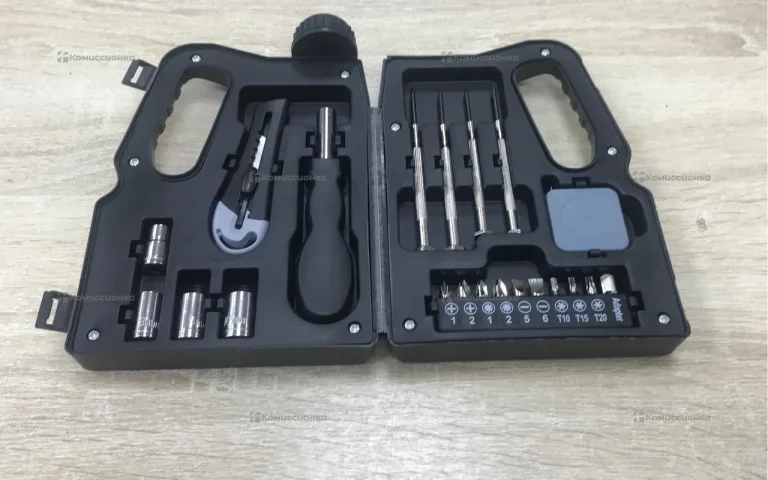 Набор инструментов канистра