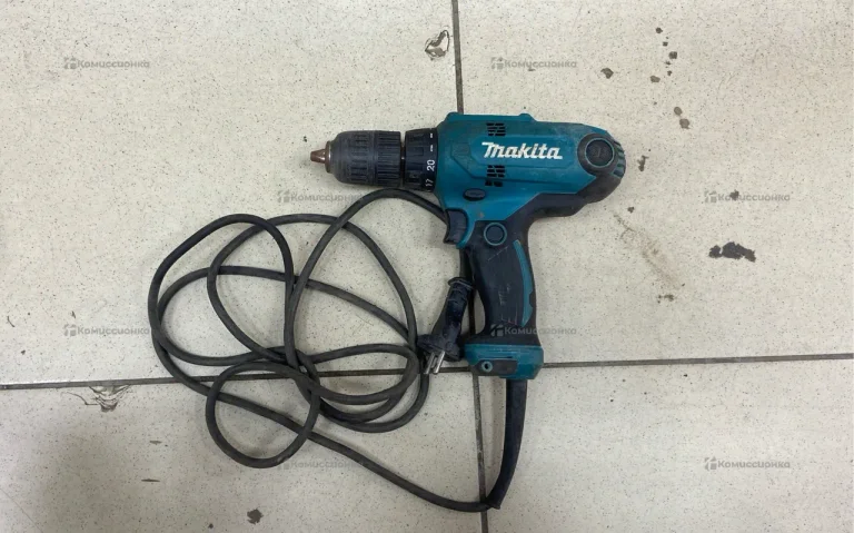 Сетевая дрель-шуруповерт Makita DF0300
