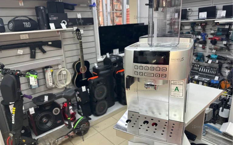 Кофеварка Delonghi Magnifica S cappuccino