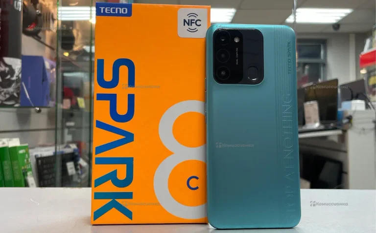 Tecno Spark 8 4/64 ГБ