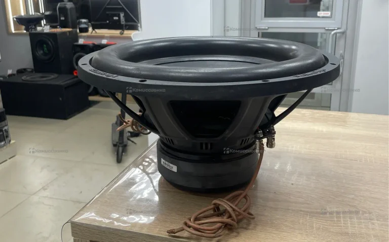 Сабвуфер  machete mf 15r