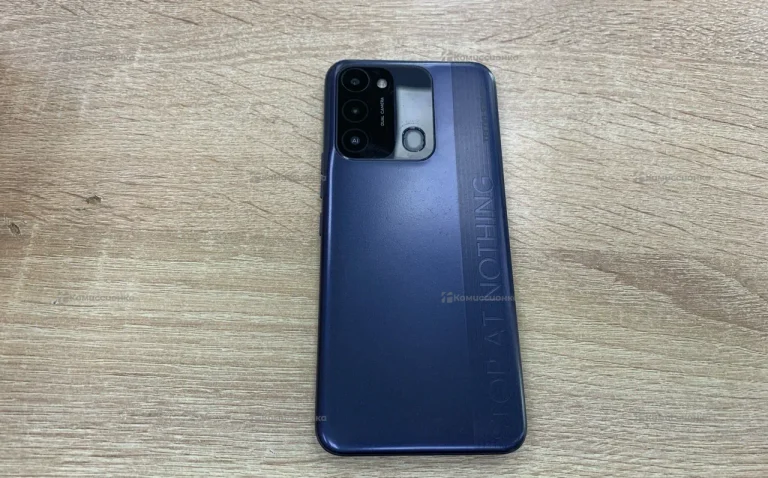 Tecno Tecno Spark 8c 4/64 ГБ