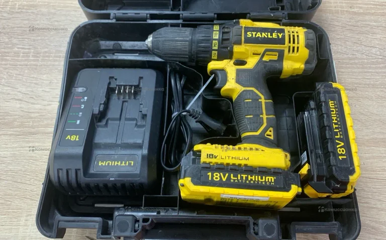 Дрель-шуруповерт STANLEY SCD20S2K