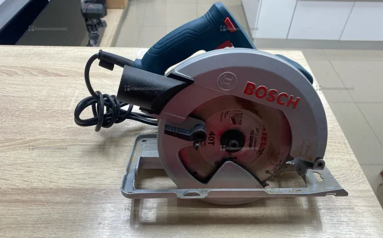 Дисковая пила Bosch GKS140