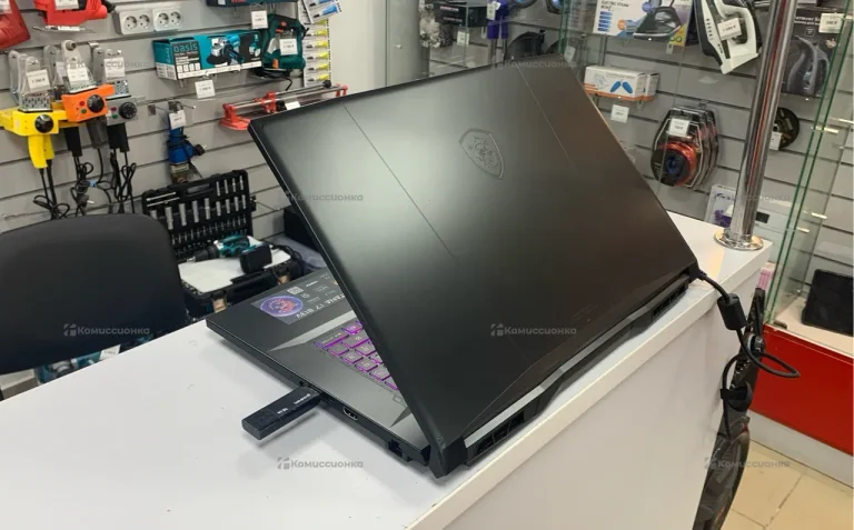 Ноутбук  MSI Katana 17 b13vgk