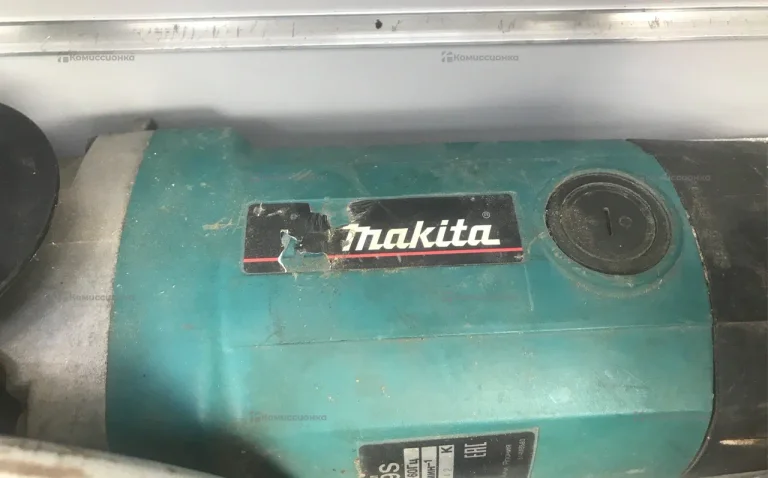УШМ Makita 9069S.