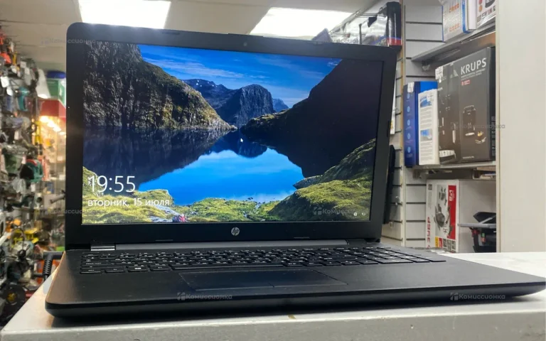 Ноутбук  HP LAPTOP 15-rb0xx