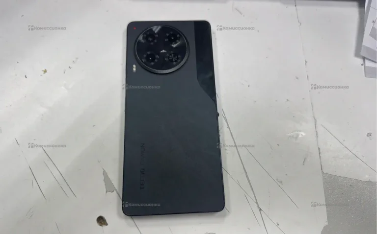 Tecno Camon 30 8/256 ГБ