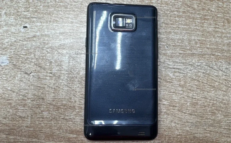 Samsung I9105 Galaxy S II Plus 1/8 ГБ