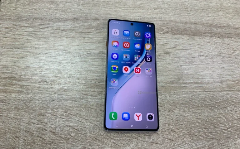 Tecno Camon 40 8/256 ГБ