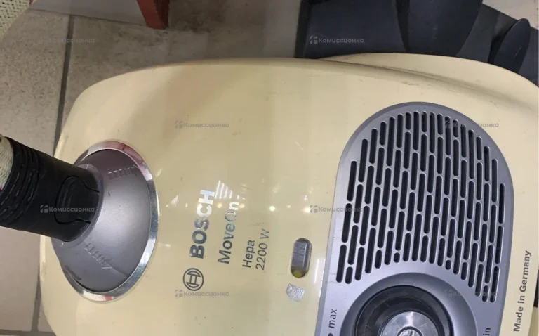 Пылесос  bosh moveOn Hepa2200W