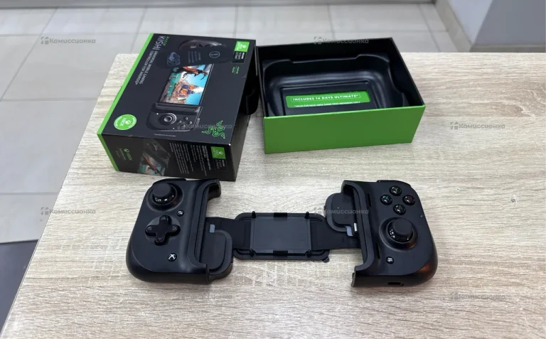 Джойстик геймпад Razer Kishi Xbox android