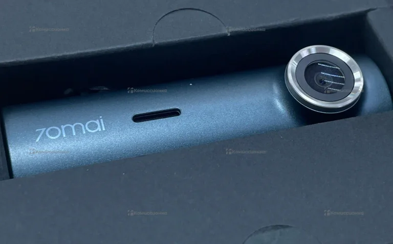 Видеорегистратор  70mai m300