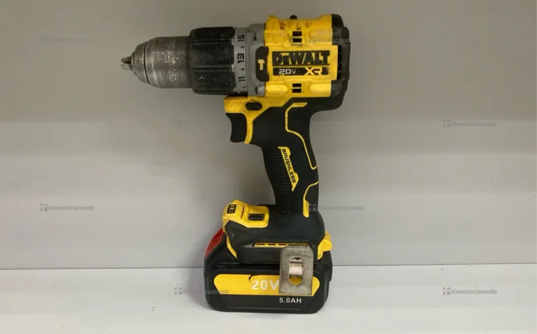 Дрель-шуруповерт DeWALT DCD805P2T