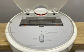 Робот-пылесос Xiaomi SDJQR01RR