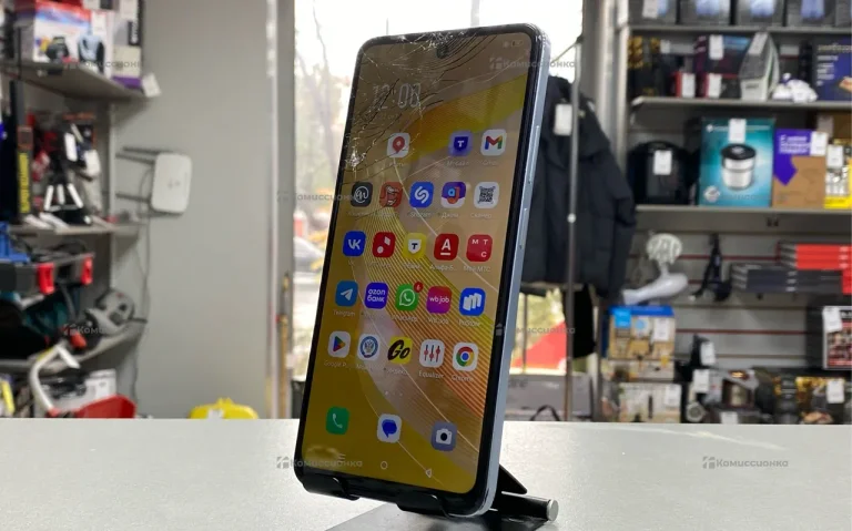 Infinix Smart 8 3/64 ГБ
