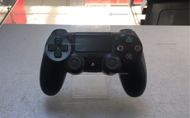 геймпад PS4