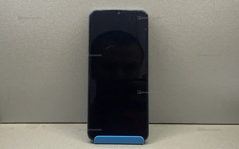 Realme C3 (3 cameras) 3/64 ГБ