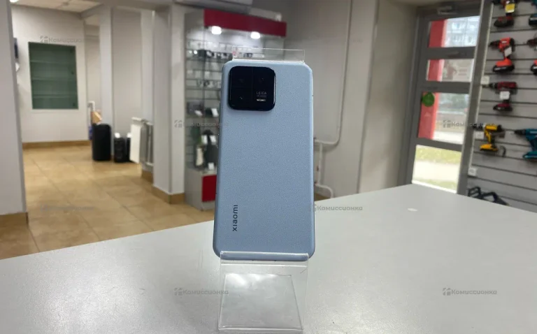 Xiaomi 13 8/256 ГБ